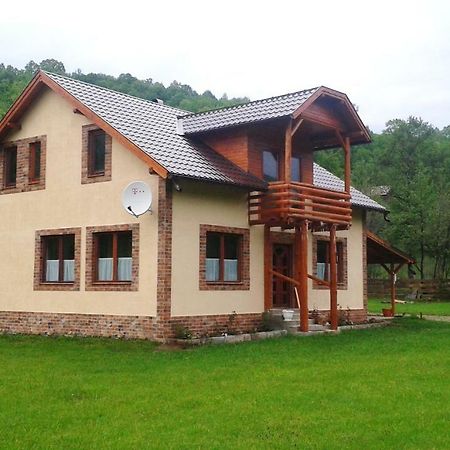 Hotel Katalin Kulcsoshaz Băile Chirui Exterior foto