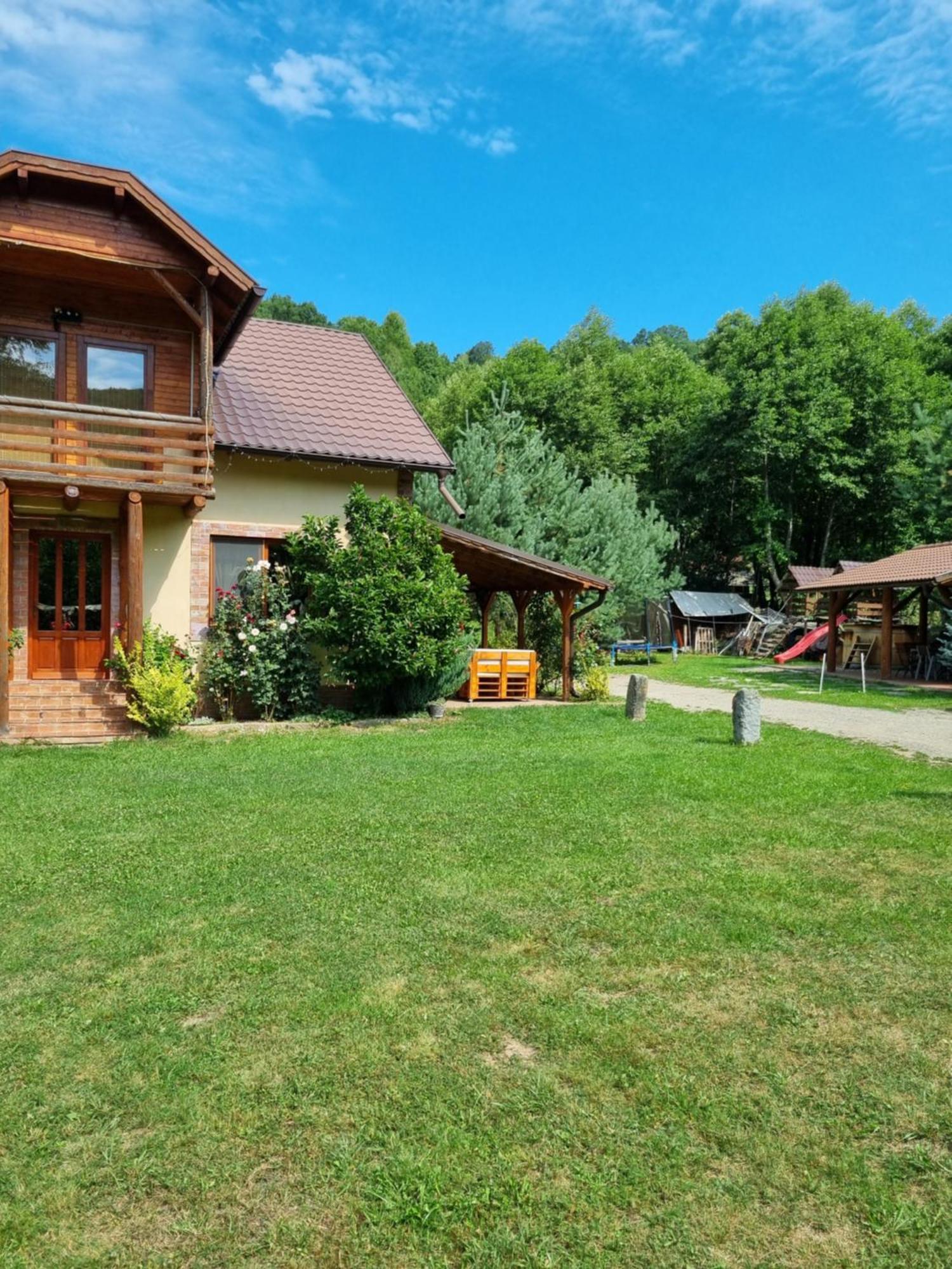 Hotel Katalin Kulcsoshaz Băile Chirui Exterior foto