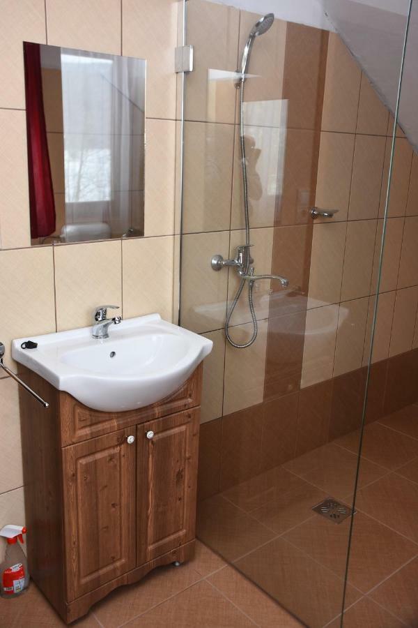 Hotel Katalin Kulcsoshaz Băile Chirui Exterior foto