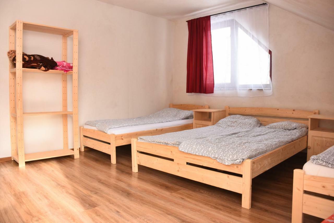 Hotel Katalin Kulcsoshaz Băile Chirui Exterior foto