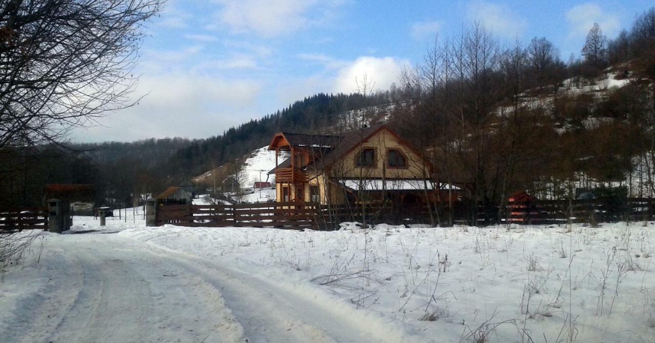 Hotel Katalin Kulcsoshaz Băile Chirui Exterior foto